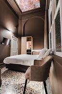 Golden Tree Hotel