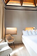 Golden Tree Hotel