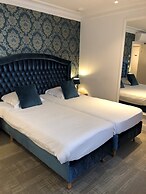 Golden Tree Hotel