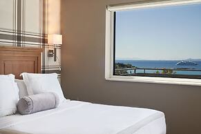 Sea View Cityscape Hotel