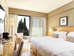 Sea View Cityscape Hotel