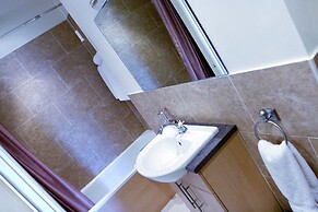 Cotford Hotel