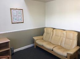 Moreton Park Lodge