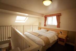 Moreton Park Lodge