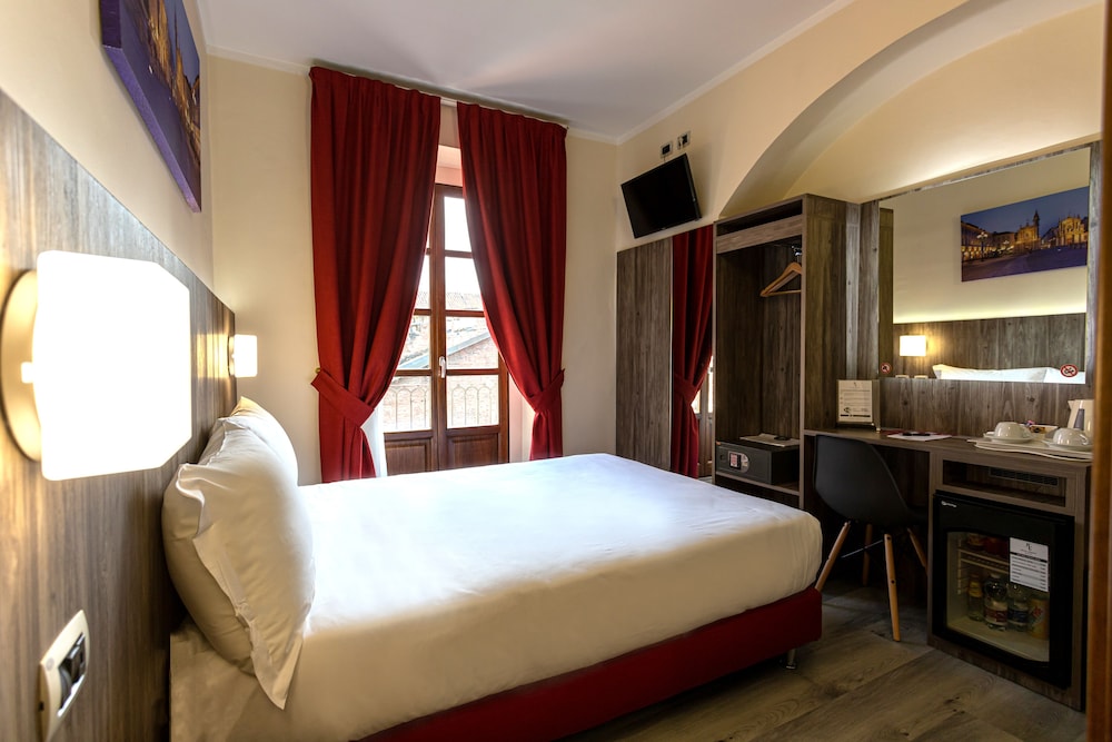 Hotel Urbani