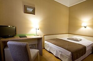 Hotel Cameo