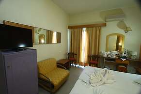 Mantas Hotel