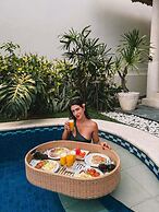 Aruni Bali Jimbaran Boutique Villa