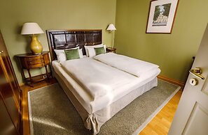Louisa's Place