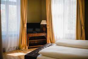 Louisa's Place
