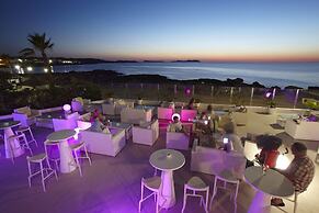 Nereida Aparthotel