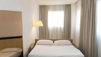Hotel Cruise