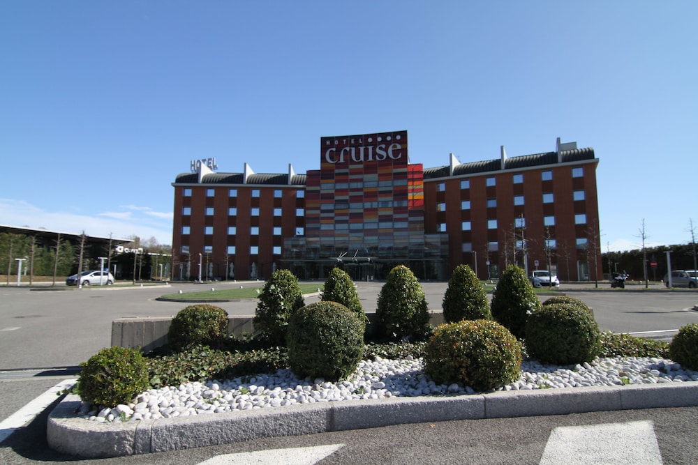 Hotel Cruise