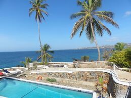 Blue Haven Hotel
