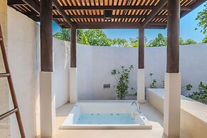 Hideaway Beach Resort and Spa