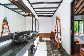Hideaway Beach Resort and Spa