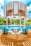 Hideaway Beach Resort and Spa