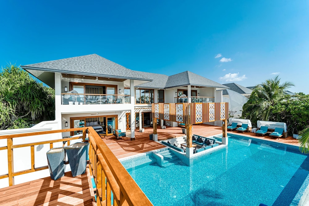 Hideaway Beach Resort and Spa