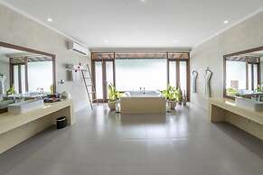 Hideaway Beach Resort and Spa
