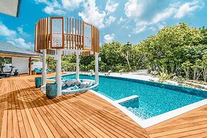Hideaway Beach Resort and Spa
