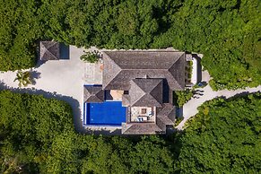 Hideaway Beach Resort and Spa