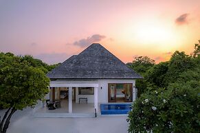 Hideaway Beach Resort and Spa