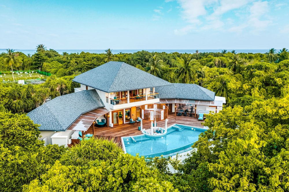 Hideaway Beach Resort and Spa