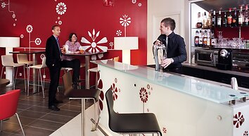 ibis Senlis