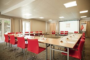 ibis Senlis