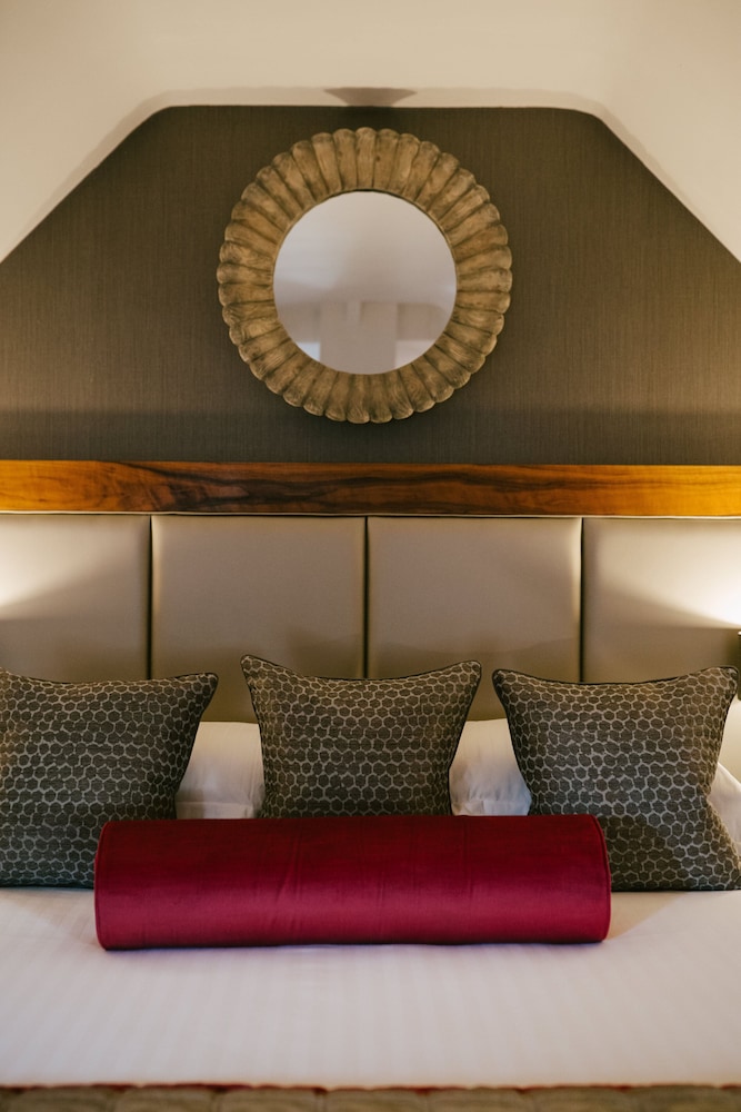 Jesmond Dene House