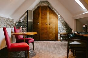 Jesmond Dene House