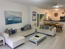 Xanadu Main Beach Resort