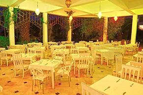 Hello Yasmine Hotel