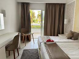 Hello Yasmine Hotel
