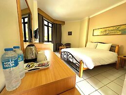 Gaddis Hotel