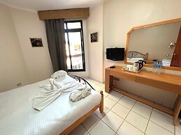 Gaddis Hotel