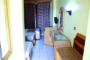 Gaddis Hotel