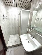 Gaddis Hotel