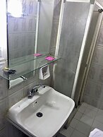 Gaddis Hotel
