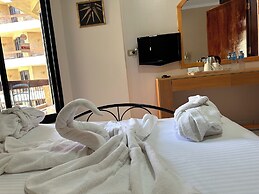 Gaddis Hotel