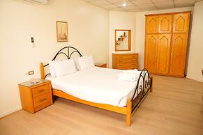Gaddis Hotel
