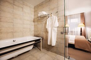 Cosmopolit Hotel