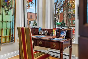 Hotel Charles-Alexandre - Par Aneyro