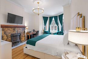 Hotel Charles-Alexandre - Par Aneyro