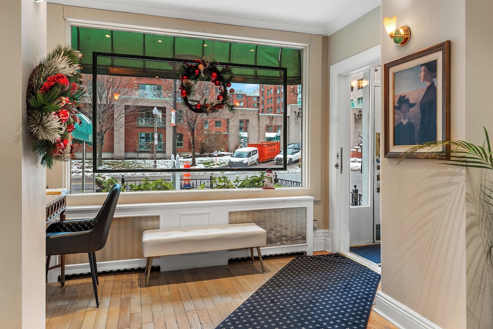 Hotel Charles-Alexandre - Par Aneyro