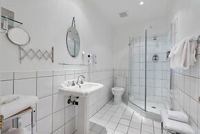Hotel Charles-Alexandre - Par Aneyro