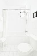 Hotel Charles-Alexandre - Par Aneyro