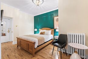 Hotel Charles-Alexandre - Par Aneyro