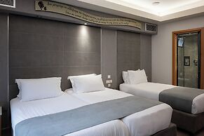 Kastro Hotel