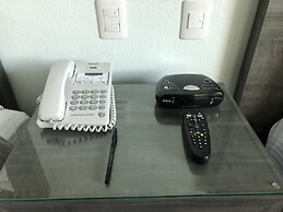 We Hotel Aeropuerto